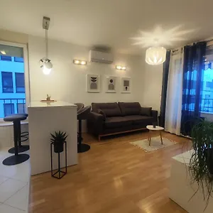 Apartment Pearl, Split