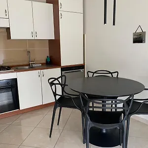 Cozy Circle Split